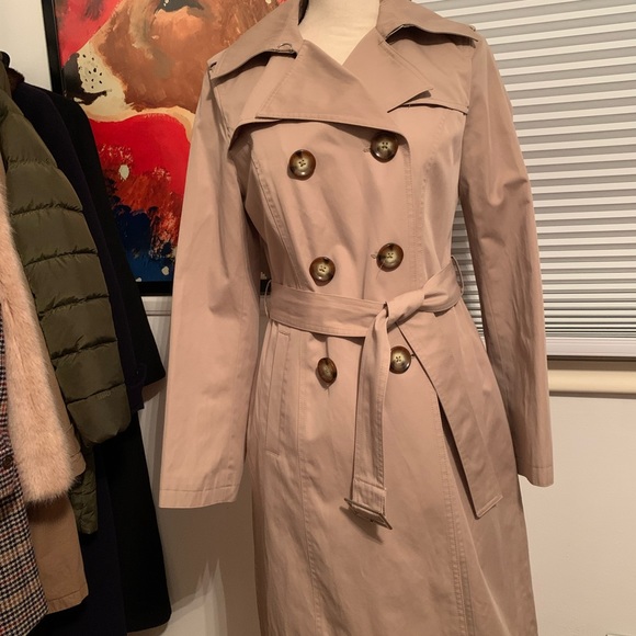 Jackets & Blazers - SAKS FIFTH AVE TRENCH COAT. Sz extra small